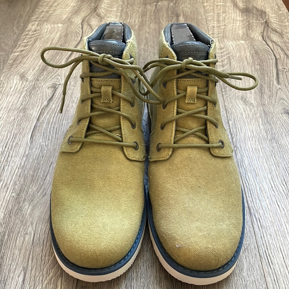 NEW Mens TEVA Mason Waxed Canvas Size 9 Avocado Lace Up Hiking Trail Ankle Boots
